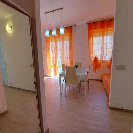 Lägenhet Pineta 25 *